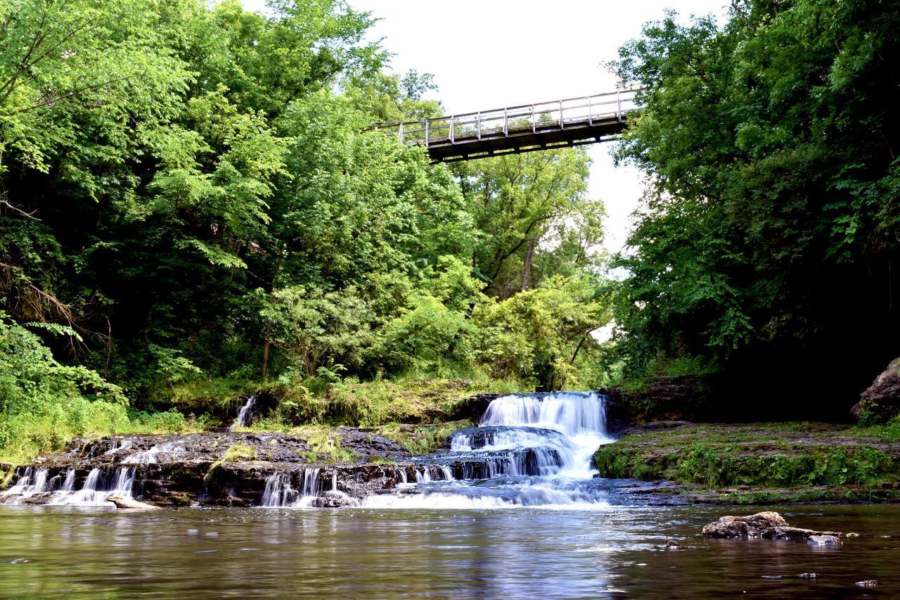 Country Inn River Falls Dış mekan fotoğraf